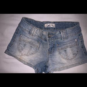 Woman's Shorts